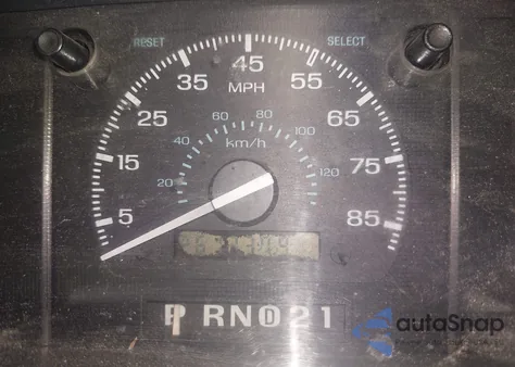 1993 Ford Econoline E350 Van from USA, damaged, VIN 1FTJE34H2PHA67802